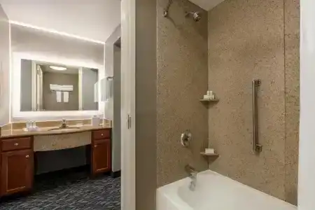 Homewood Suites by Hilton East-Hershey Area - 59
