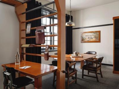 Chicago Athletic Association, part of Hyatt - 29