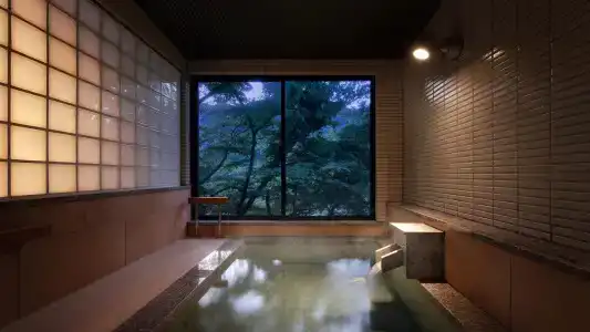 Nanaeyae - 0