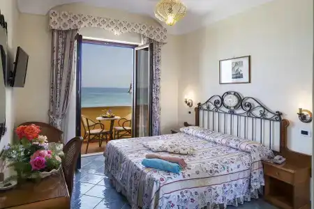 Tritone Resort & Spa - 4