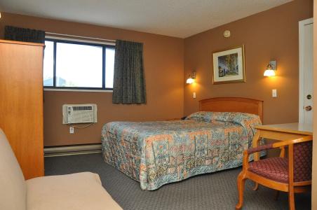 Canadas Best Value Inn - 1
