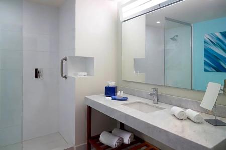 Courtyard by Marriott Queretaro - 37