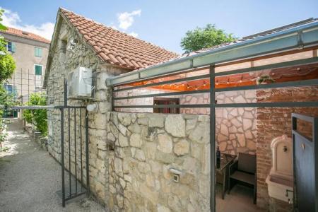 Garden Apartment - 66