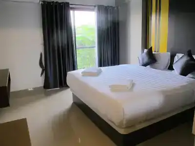 Novotel Sharjah Expo Centre - 7