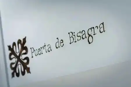 Yit Puerta Bisagra - 34