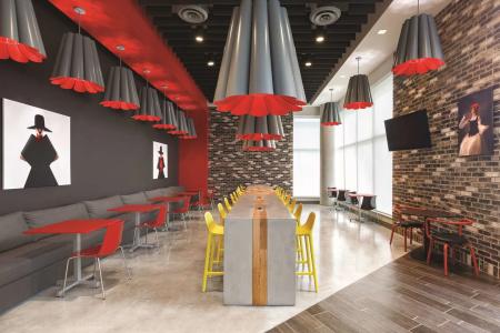 Radisson Red Miami Airport - 12