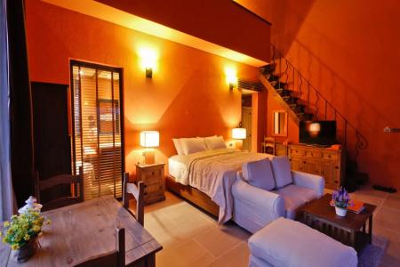 Town Square Suites by Toscana Valley - 1
