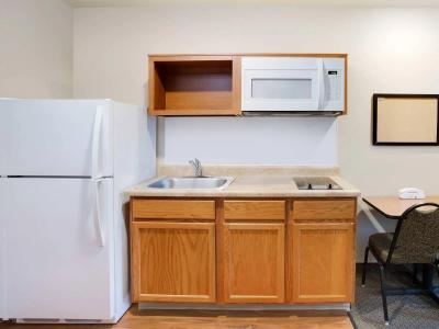 WoodSpring Suites - 10