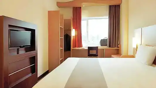 ibis Marseille Centre Gare Saint Charles - 51