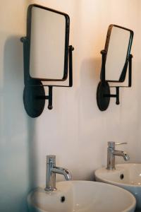 Mesanto Luxury Suites - 95