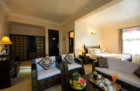Golden Tulip Stone Town Boutique - 55