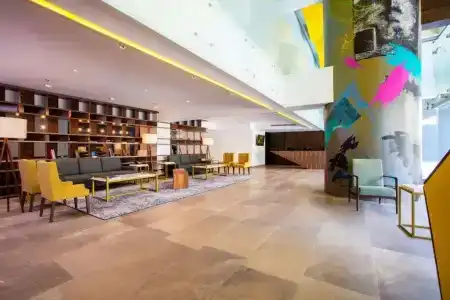 Krystal Urban Guadalajara - 15