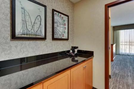 Drury Inn & Suites Orlando near Universal Orlando Resort - 83
