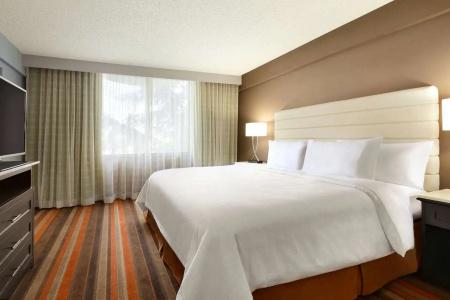 Embassy Suites by Hilton Will Rogers Airport - 35