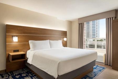 Holiday Inn Express Vancouver-Metrotown (Burnaby) - 67