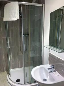 Trivelles - Manchester - Cross Lane - 49