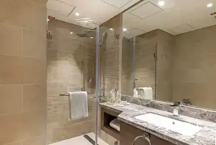 DoubleTree by Hilton Downtown - 63