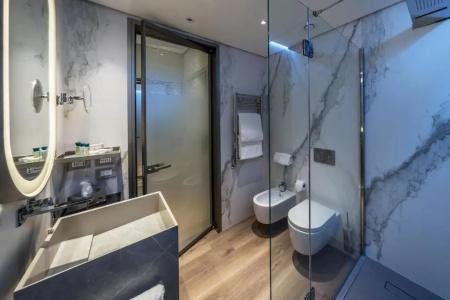 The Regency, Rome, a Tribute Portfolio - 103