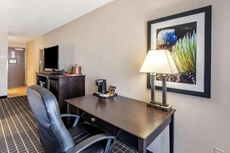 Best Western Plus Las Vegas West - 57