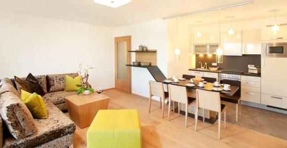 Lederer's living - 110