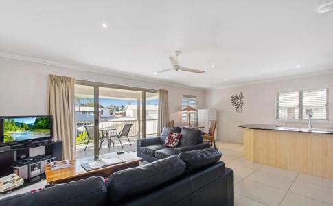 Noosa River Palms - 5