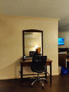 Divya Sutra Suites on Robson Downtown - 66