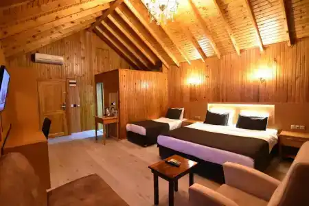 Sandal Otel - 106