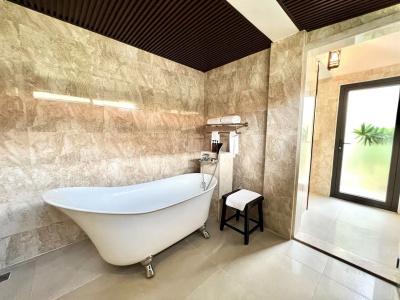The Blossom Resort – Onsen & Foot Massage Inclusive - 350