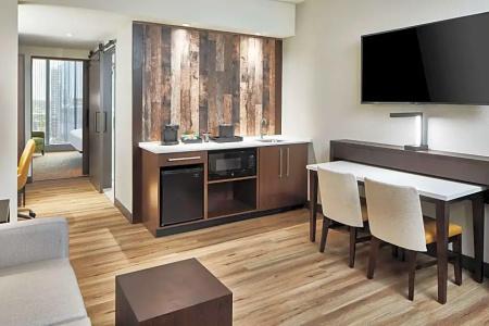 Embassy Suites by Hilton Nashville - 41