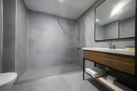 Mad Innspa - 7