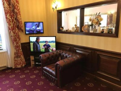 Balmoral House - 16