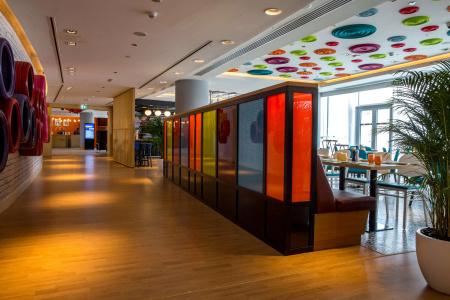 Park Inn by Radisson Dubai Motor City - 16