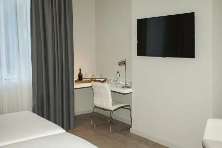 Star inn Lisbon Airport - 36