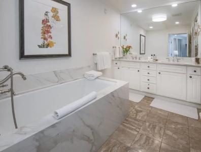 The Collection at the Ritz Carlton Residences - 71