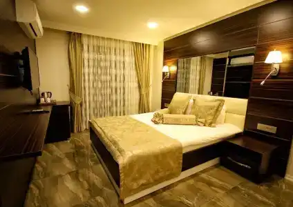 Venus Suite - 25