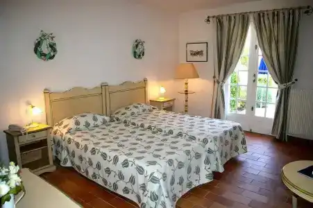 Hôtel Jas Neuf - 12