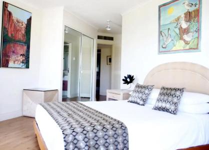 181 The Esplanade - 71