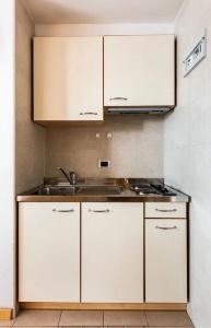 Residence Contrin - 20