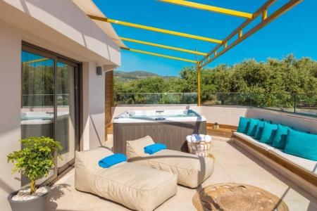 Aphrodite Studios & Suites - 32