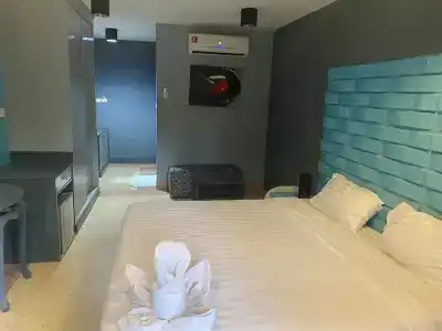 Momento Resort - 100