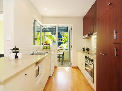 Verandahs Boutique - 12
