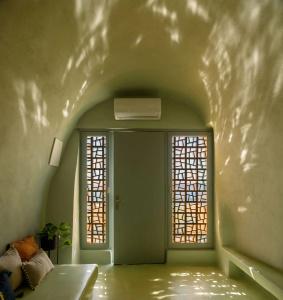 Sublime Villa & Caves - 32