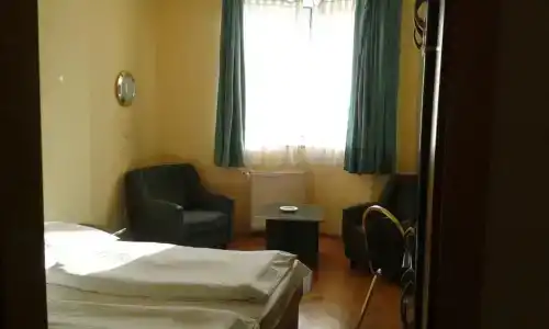 Bara Budapest - 40