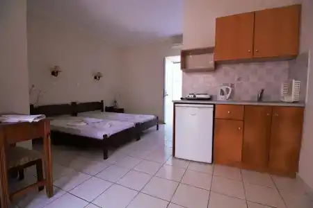 Ampavris Family - 18