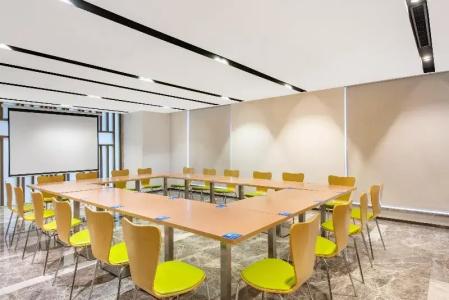 Holiday Inn Express Hangzhou Huanglong, An Ihg - 31