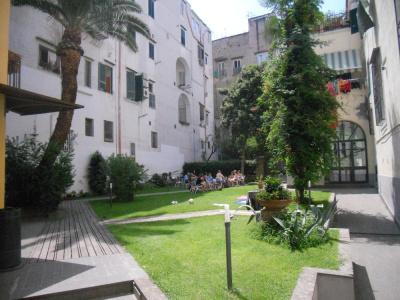 La Controra Hostel Naples - 17