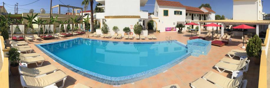 Oasis Beach Club - 8