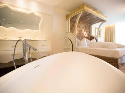 Alpenlove - Adult Spa - 109