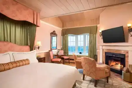Spindrift Inn - 24