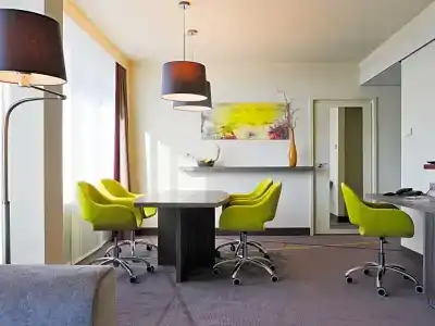 Mercure Groningen Martiniplaza - 66